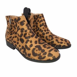 (SH-303) Time And Tru Leopard Print Boots Size 6.5